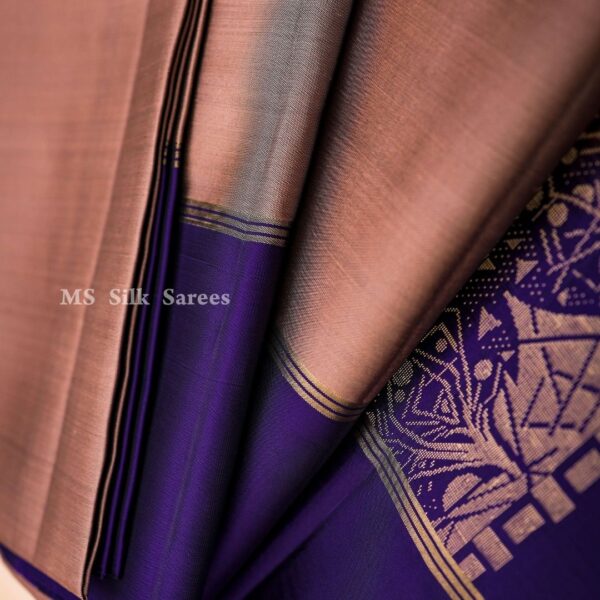 Handloom soft silk Butta Saree in violet with gray - Image 5