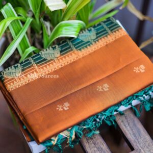 Pure Handloom Fancy green saree with border