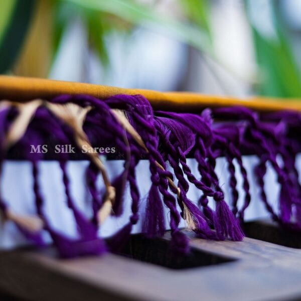 Pure Handloom Fancy lanender saree with border - Image 3