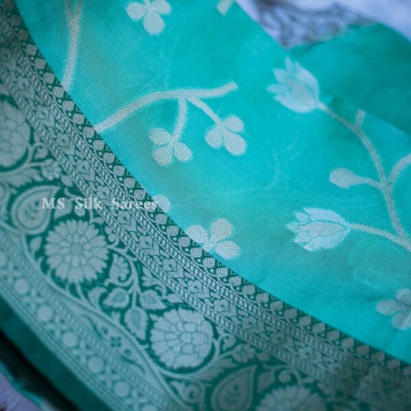 Pure Handloom Dark green with blue saree with golden border - Image 5
