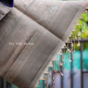 Pure Handloom Double warp soft gray silk saree with border turning